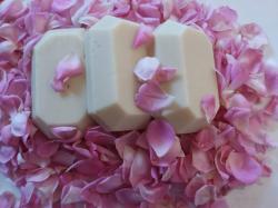 Coconaturo handmade herbal Rose Soap